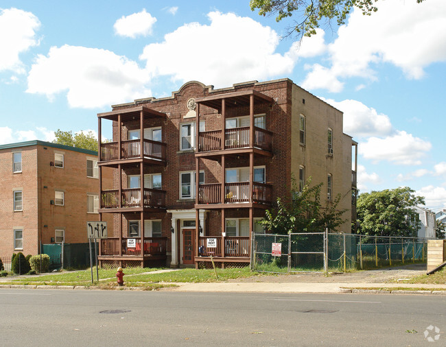 Foto del edificio - 149 Sisson Ave