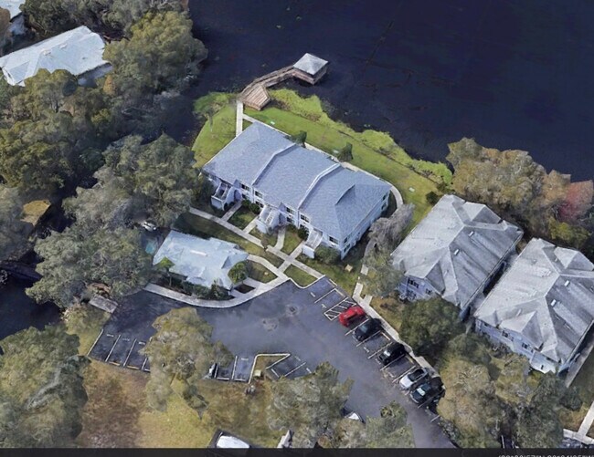 Building Photo - 4125 Dolphin Dr