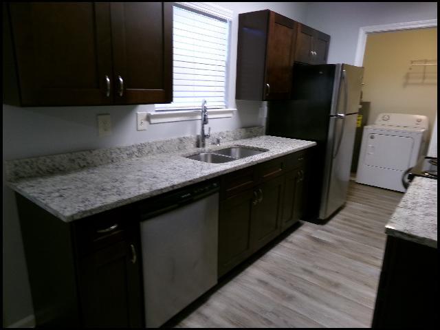 Foto del edificio - 222 Gamble Rd