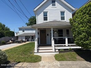 Building Photo - 614 Ocean Park Ave