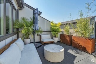 Building Photo - 811 Melpark Ct