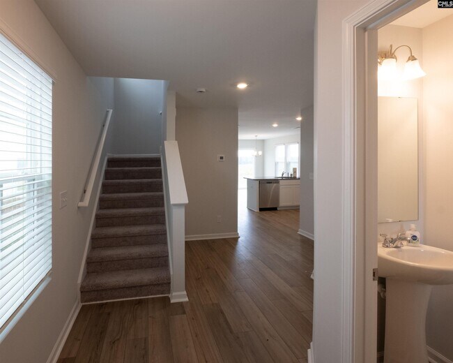 Foto del edificio - 921 S Desert Orch Ln