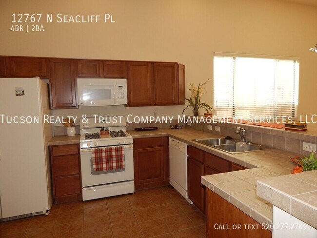 Building Photo - 12767 N Seacliff Pl