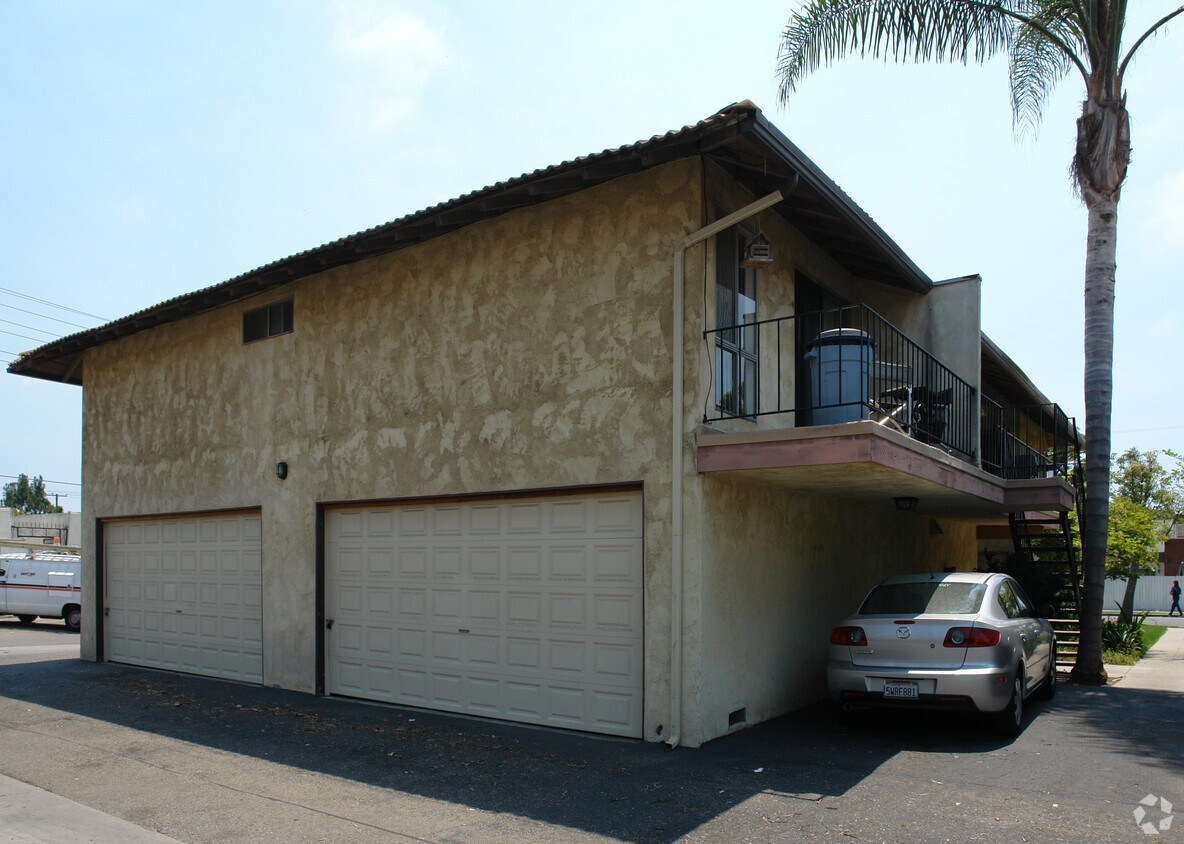 Building Photo - 4951 Kona Dr