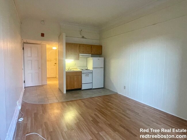 Photo - 62 Boylston St Apartment