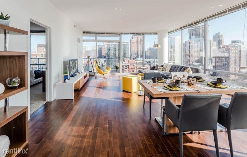 Foto principal - 109w W Harrison St