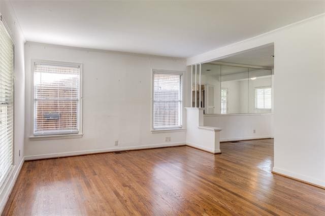 Foto del edificio - 7703 Lovers Ln
