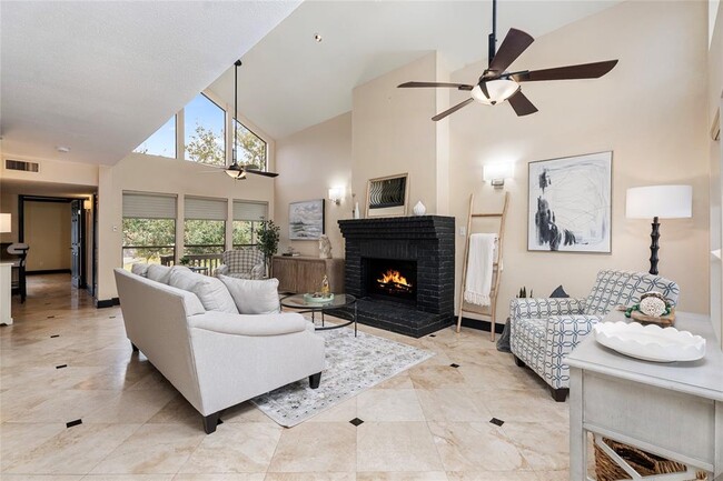 Building Photo - 18138 Bal Harbour Dr