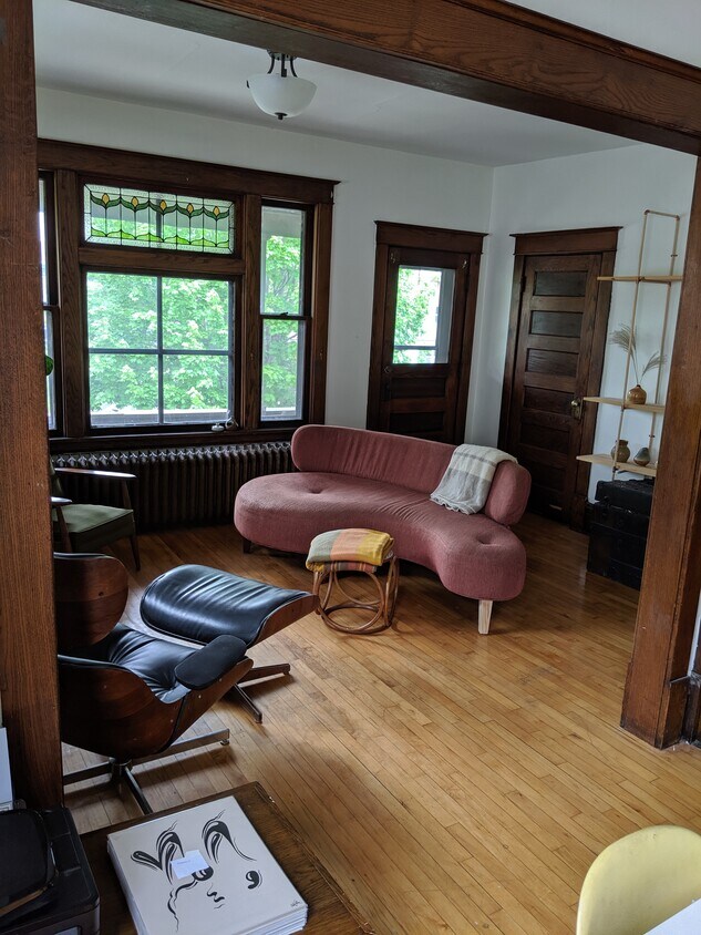 Primary Photo - 1630 Selby Ave