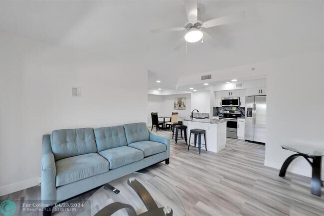 Foto del edificio - 3744 NW Adriatic Ln