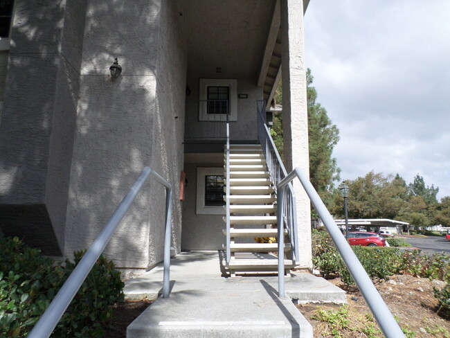 Building Photo - Desirable Rancho Rancho Bernardo 2 bedroom...