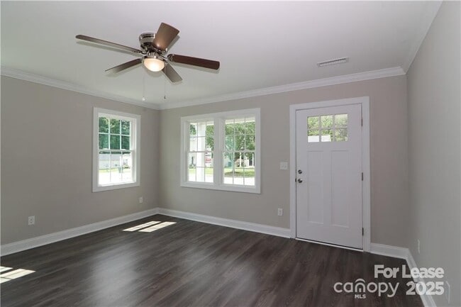 Foto del edificio - 3973 Newhall Dr NW