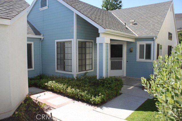 Foto del edificio - 27635 Sweetbrier Ln