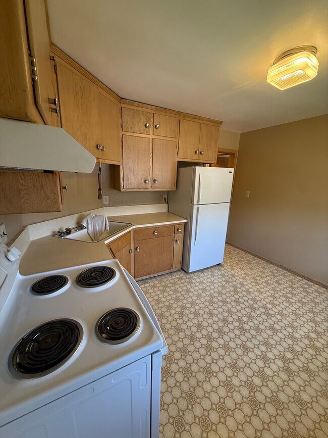 Foto del edificio - 3308 N Dousman St