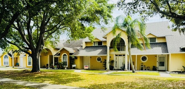 Building Photo - 3130 Enclave Ct