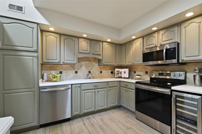 Building Photo - 8349 Citrus Chase Dr