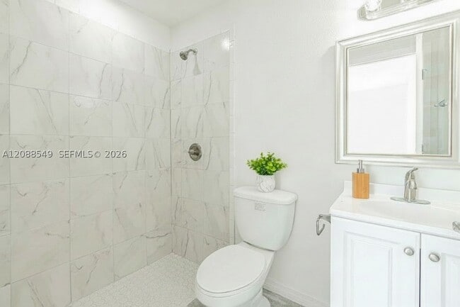 Foto del edificio - 3606 E 21st St