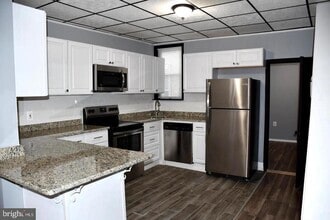 Building Photo - 5623 Walton Ave