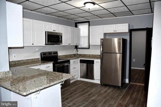 Building Photo - 5623 Walton Ave