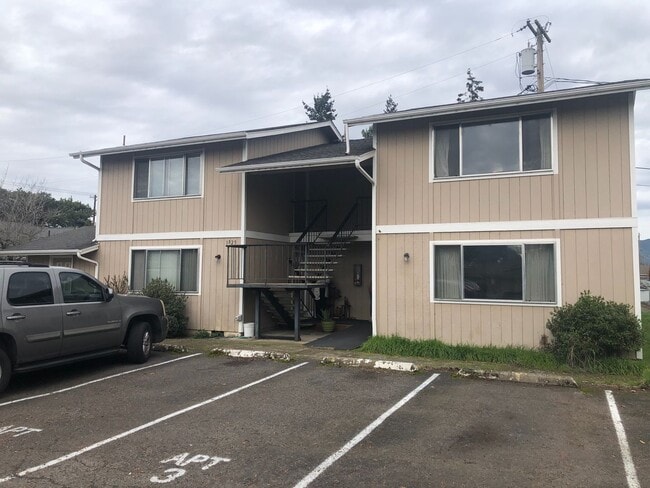 Building Photo - 1325 18th St.