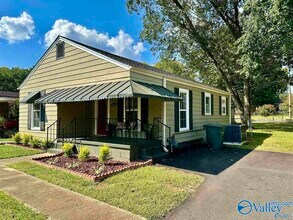 Building Photo - 1529 Mckinley Ave NE