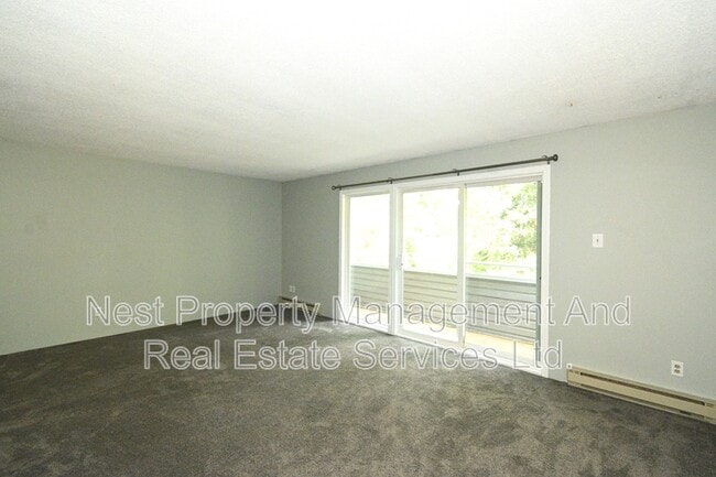 Building Photo - 3030 McGill Crescent