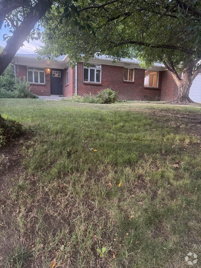 Building Photo - 5331 E Jewell Ave