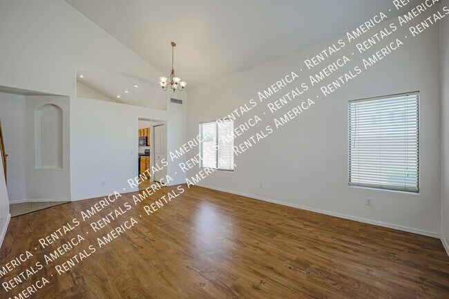 Foto del edificio - 3218 N 127th Ln