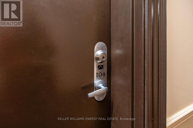 Building Photo - 120 Aspen Springs Dr