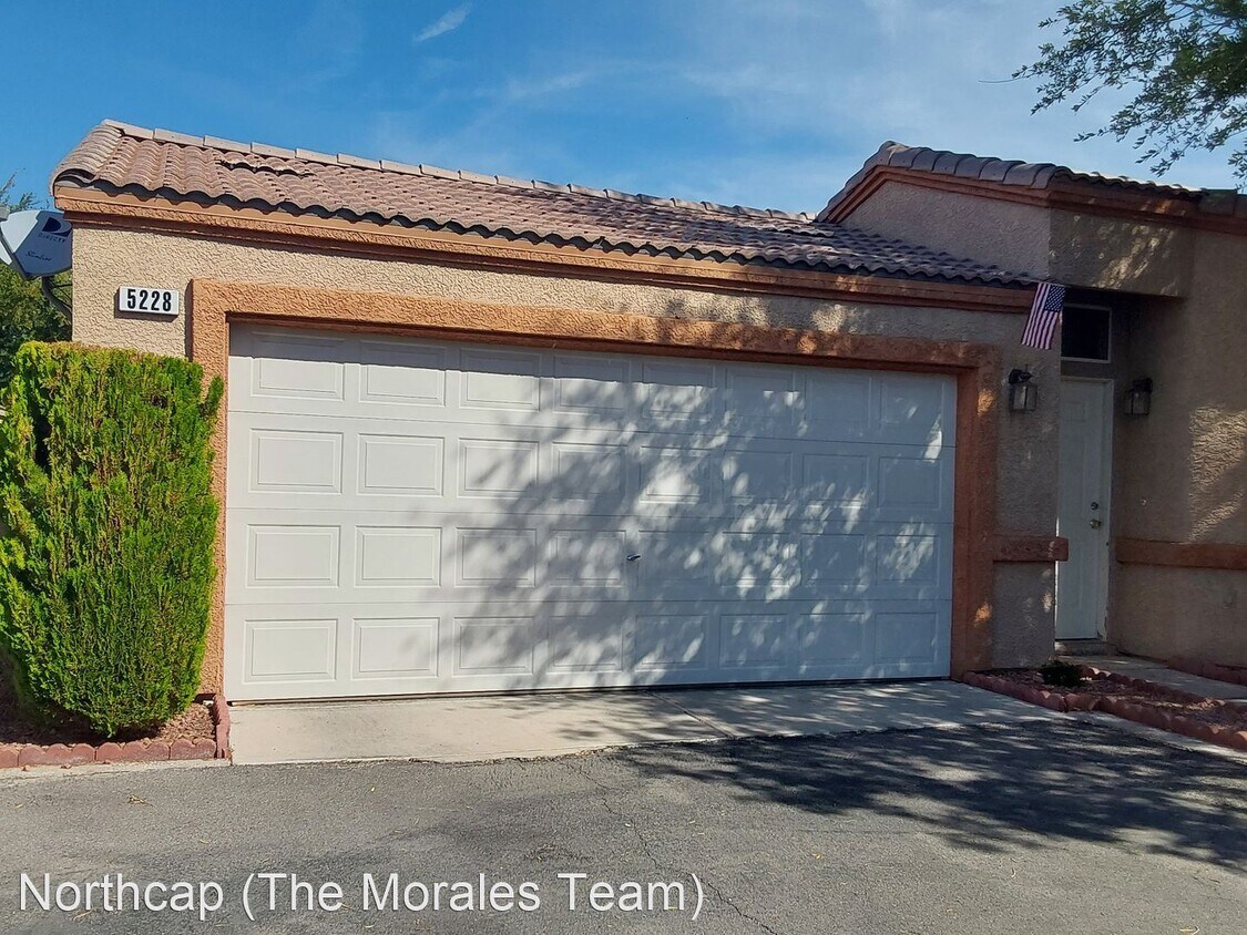 Foto principal - 2 br, 2 bath House - 5228 Jewel Canyon Dr