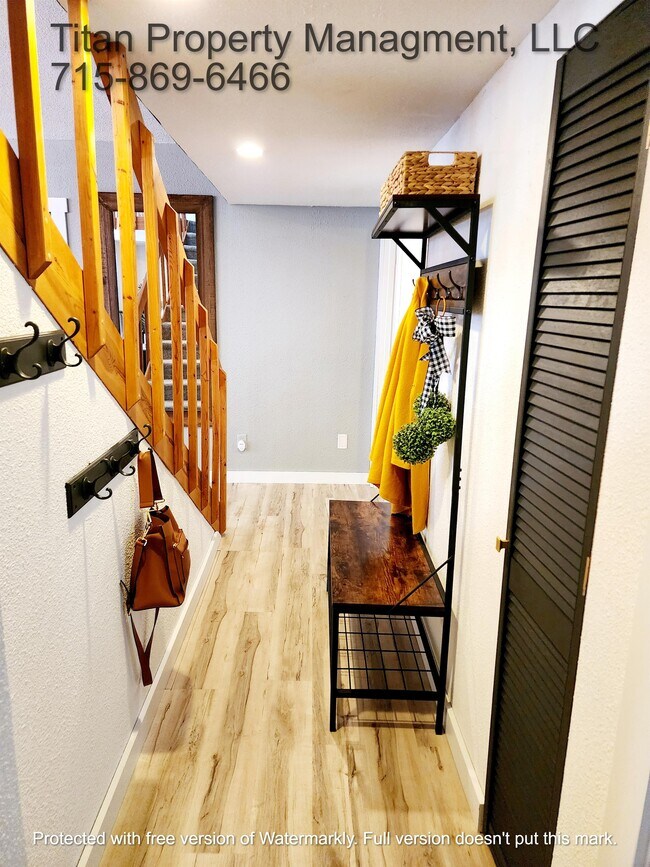 Foto del edificio - 136468 Park View Ln