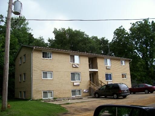 Primary Photo - 901 Walnut Ave
