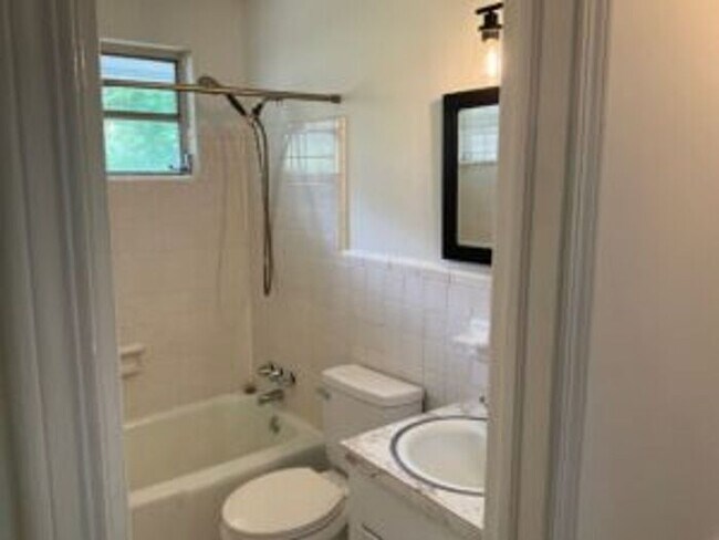 Foto del edificio - Duplex in Earlwood!