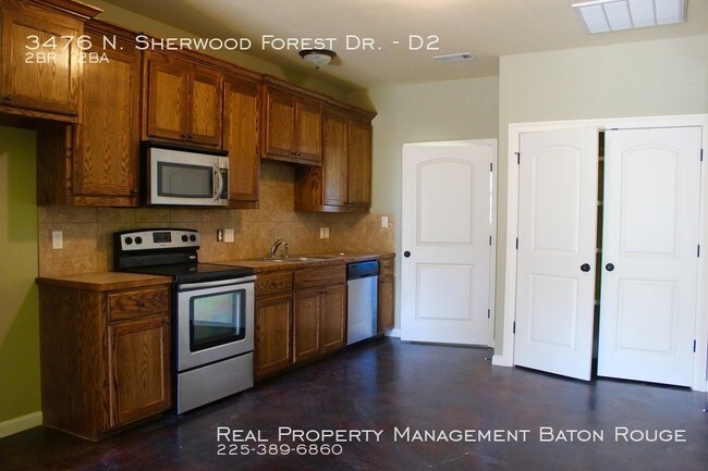 Building Photo - 3476 N Sherwood Forest Dr
