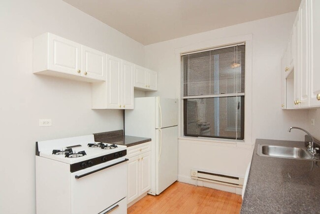 Foto del edificio - 1030 Dempster St