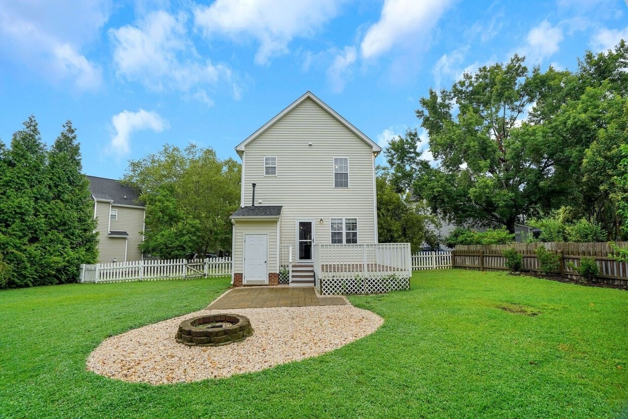 Primary Photo - Charming 3BR House in Holly Springs