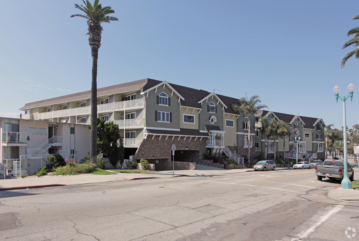 Primary Photo - Ocean Cottage By The Sea Apartments