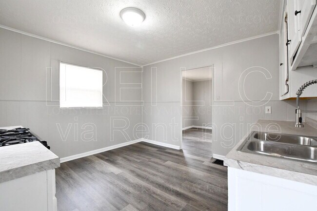 Foto del edificio - 1763 W Lee St