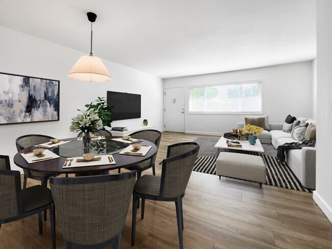 Foto del edificio - 1446 S Cochran Ave