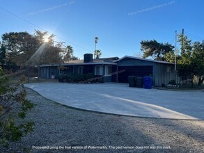 Building Photo - 12853 6th St