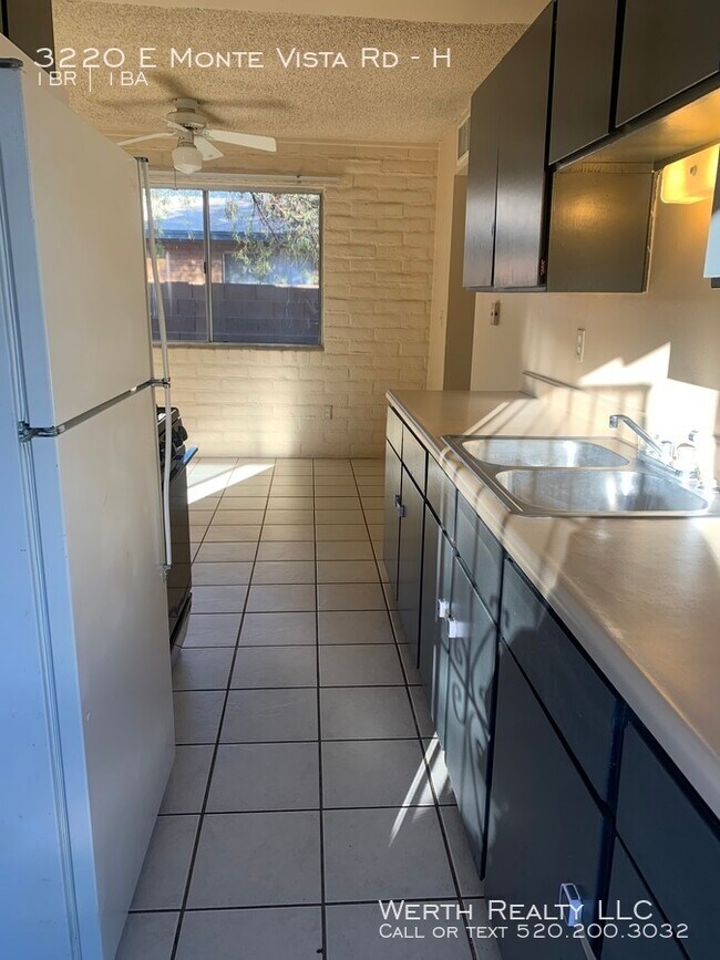 Foto del edificio - 3220 E Monte Vista Dr