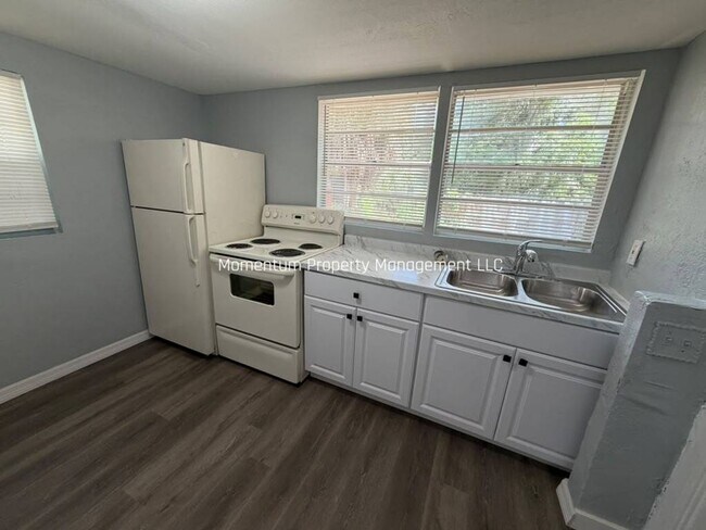 Foto del edificio - 2308 Oakdale St S