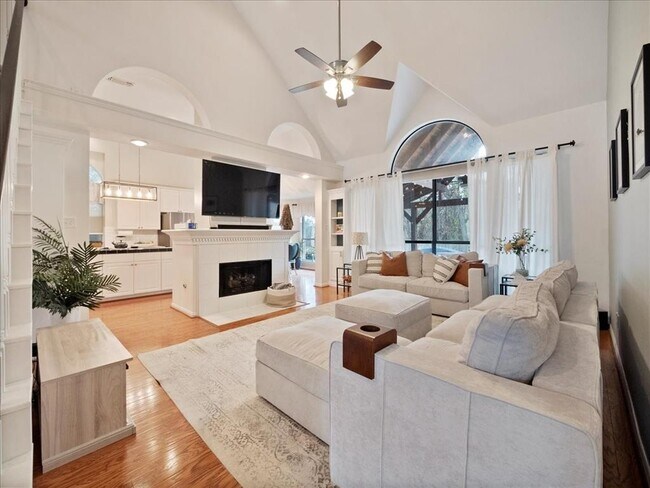 Foto del edificio - 6322 Bramble Creek Ct