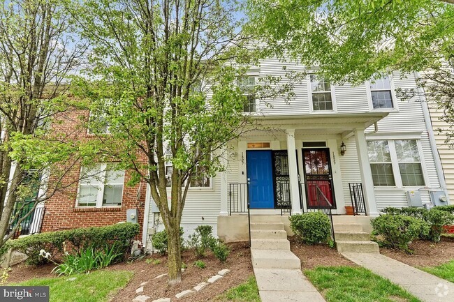 Building Photo - 1827 Tobias Dr SE