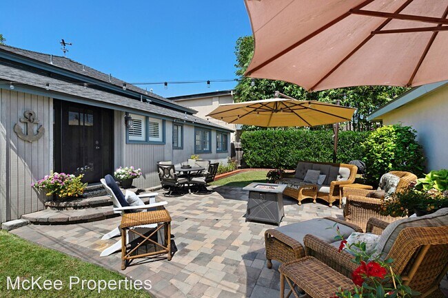 Building Photo - 3 br, 2 bath House - 869 J Avenue