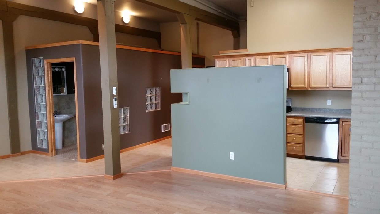 Foto principal - 307 Main Ave