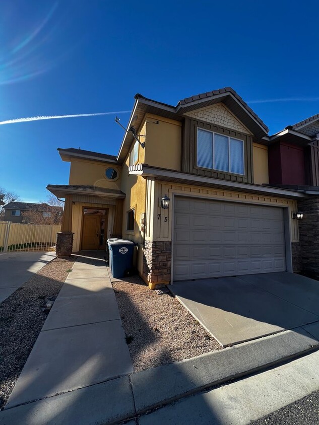 Foto principal - Super Clean - Move in Ready - Shadow Ridge