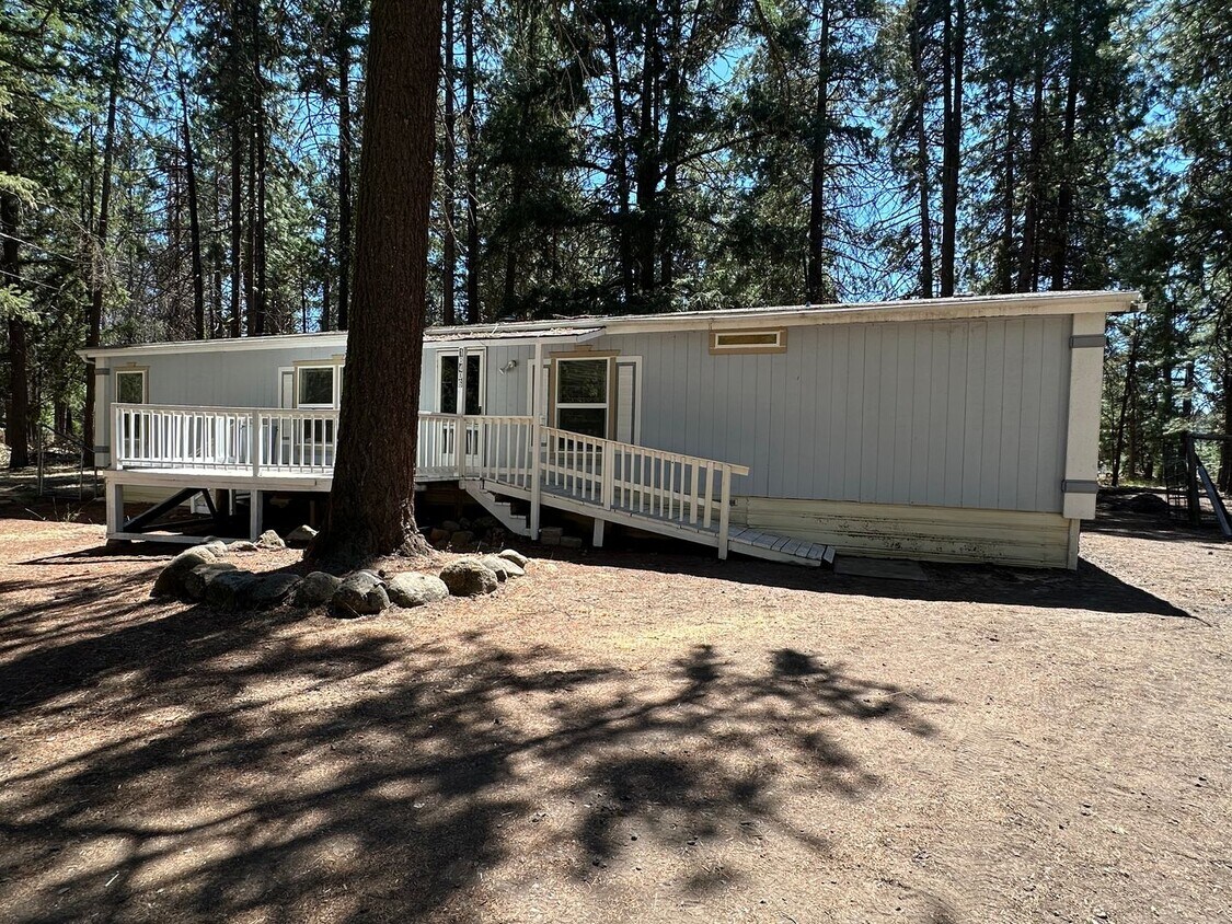 Foto principal - 18406 Freight Rd Ln