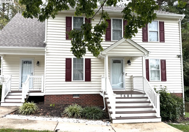 Building Photo - 5605 Eagle Lake Dr