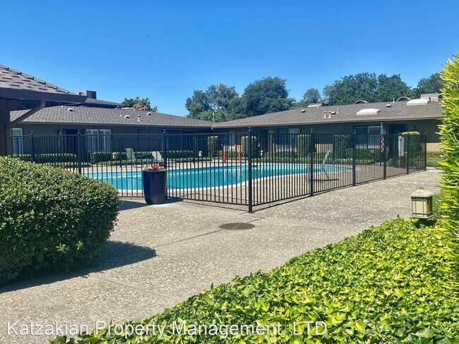 Building Photo - 2 br, 2 bath House - 1077 Rivara Road #105